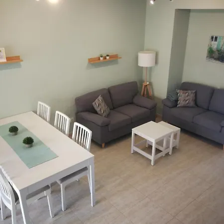 6beds Apartment *